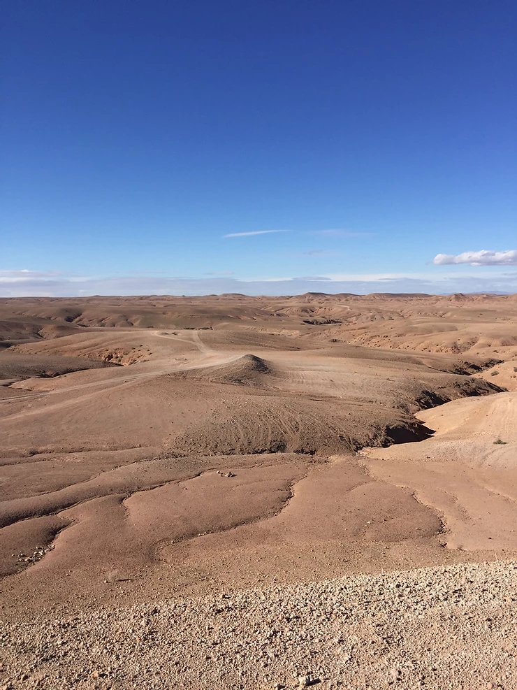 Vue sur le désert Marocain à 40 km de Marrakech